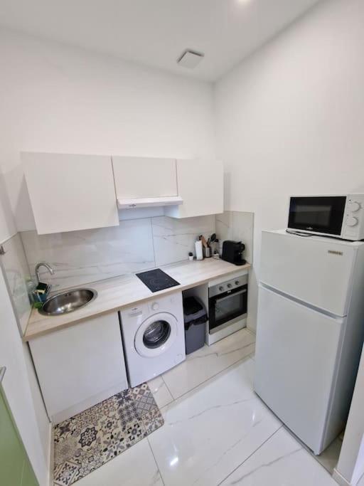 T1 Bis 1 Chambre Saint-Etienne  Buitenkant foto